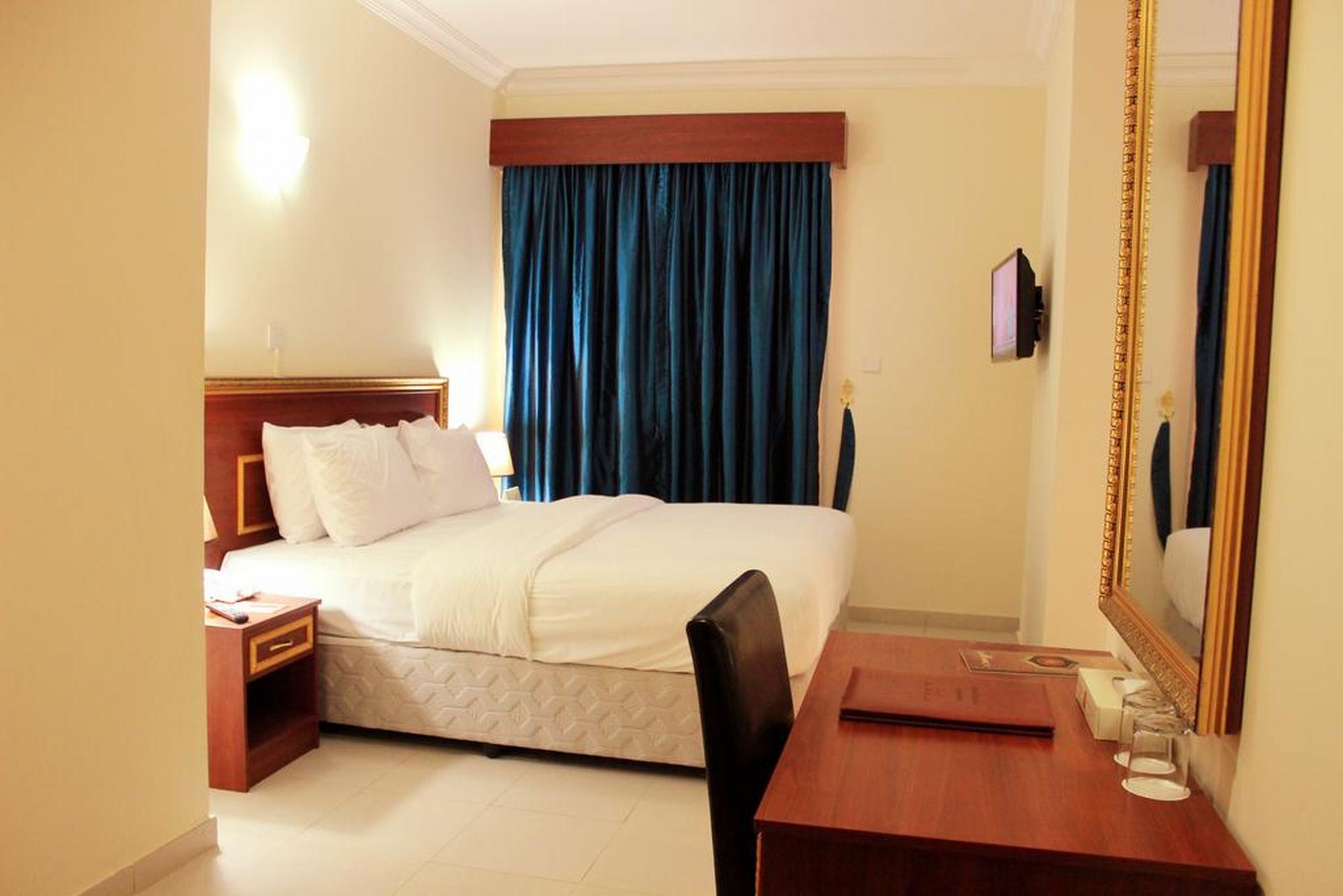 Montreal Naif Hotel Dubaï Extérieur photo