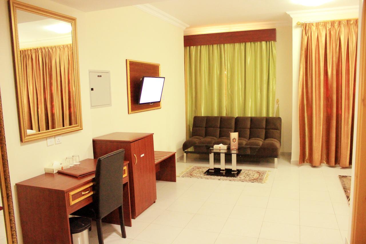 Montreal Naif Hotel Dubaï Extérieur photo