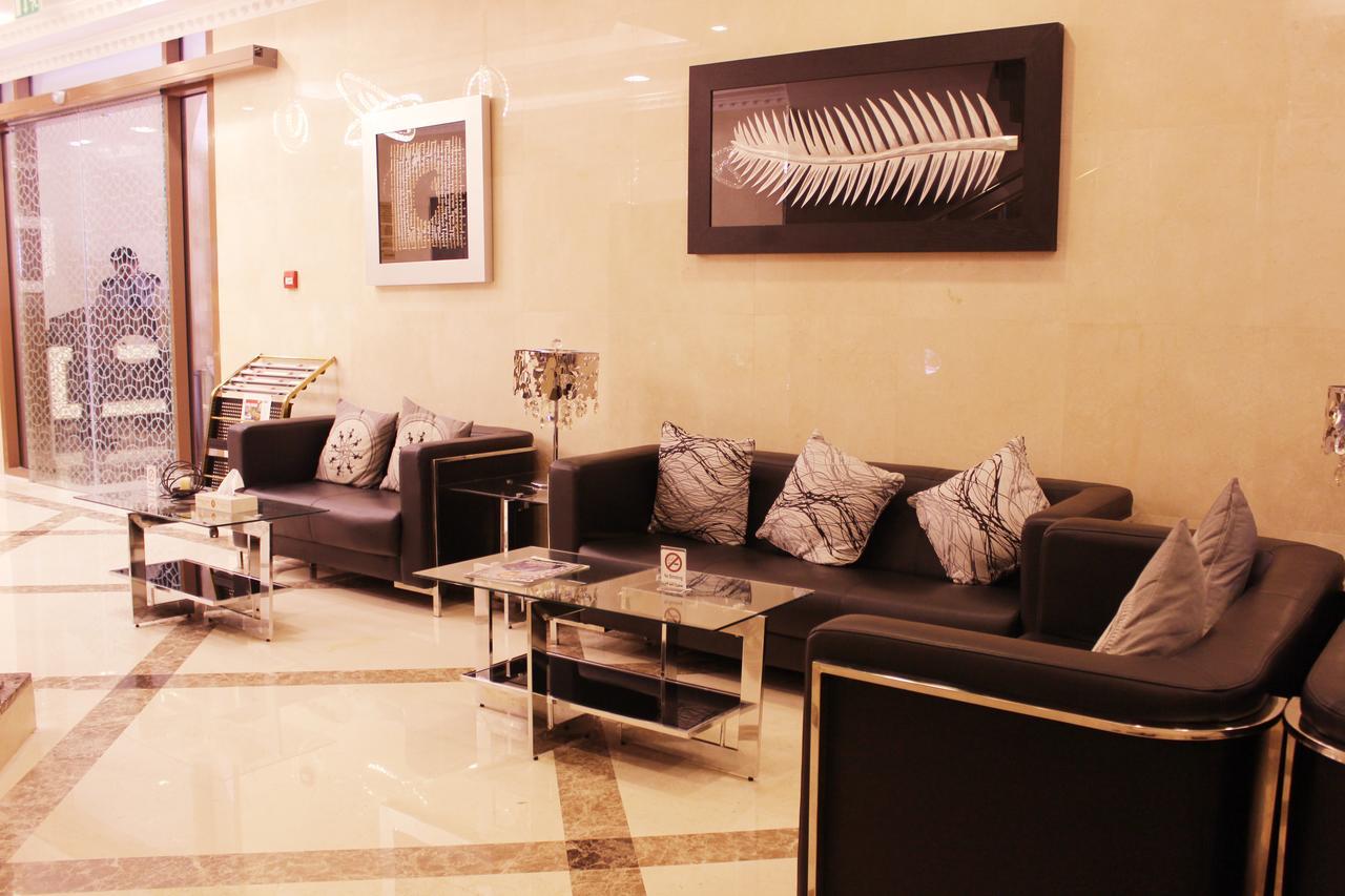 Montreal Naif Hotel Dubaï Extérieur photo