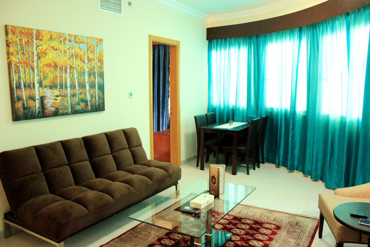 Montreal Naif Hotel Dubaï Extérieur photo