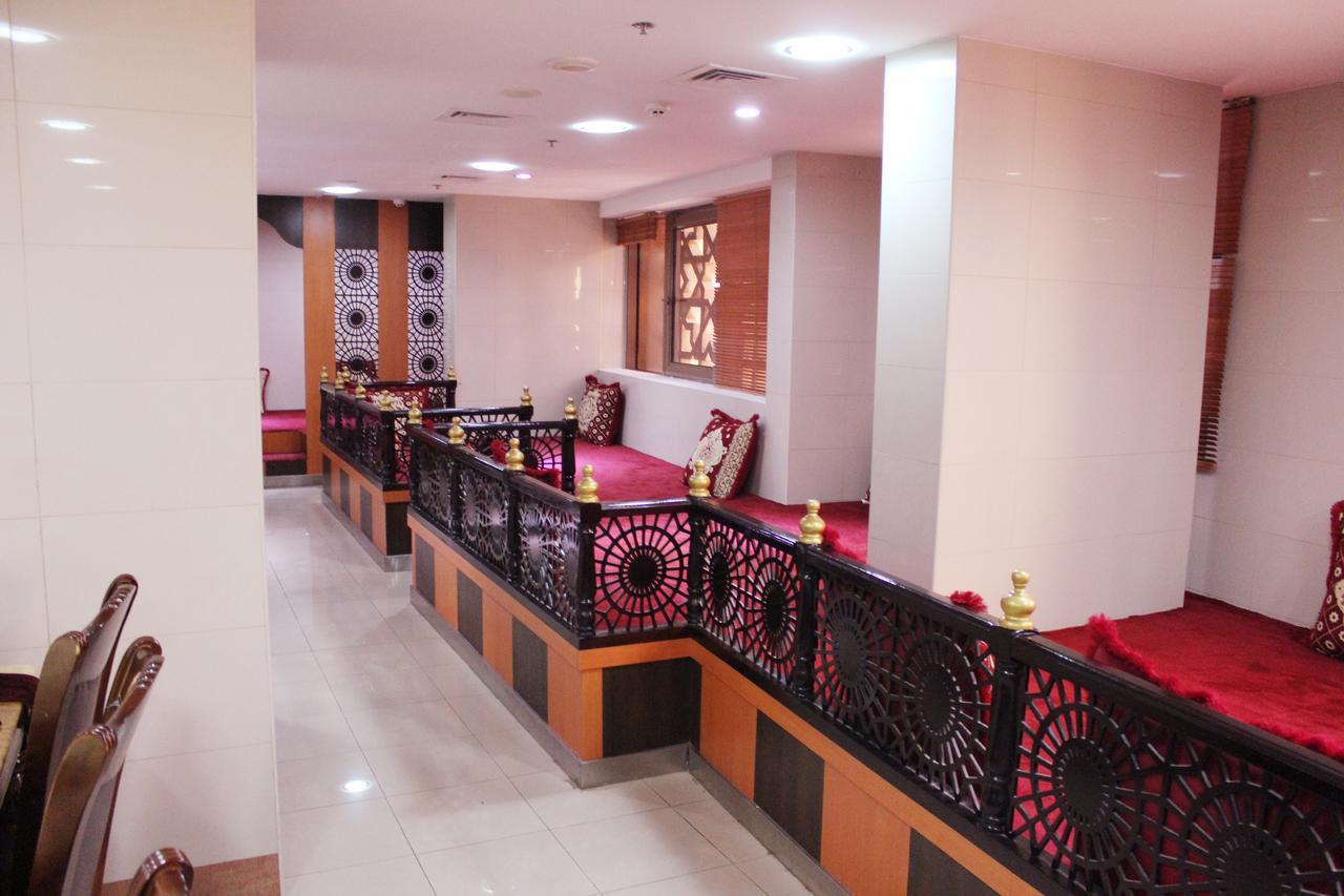 Montreal Naif Hotel Dubaï Extérieur photo