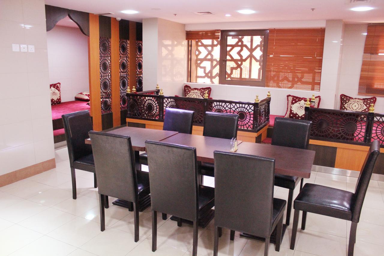 Montreal Naif Hotel Dubaï Extérieur photo