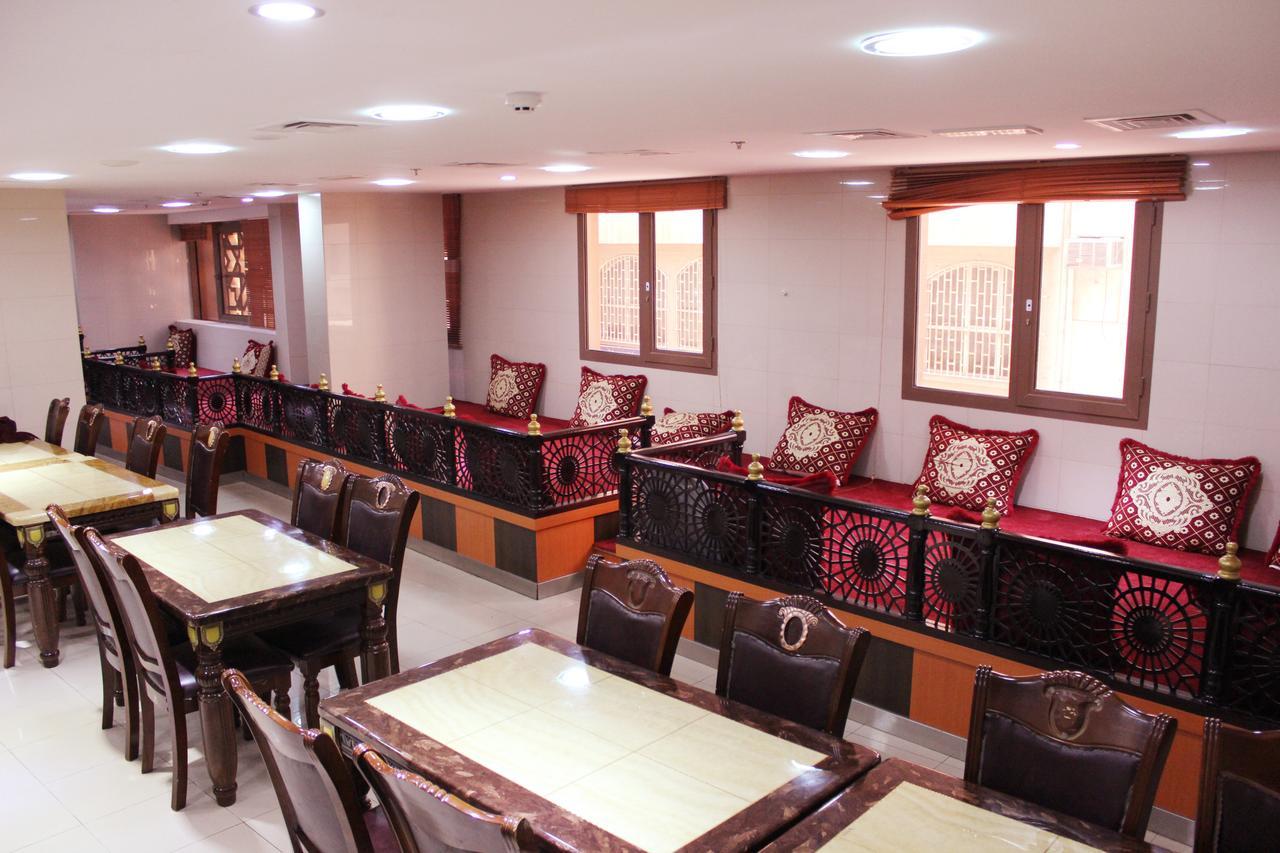Montreal Naif Hotel Dubaï Extérieur photo